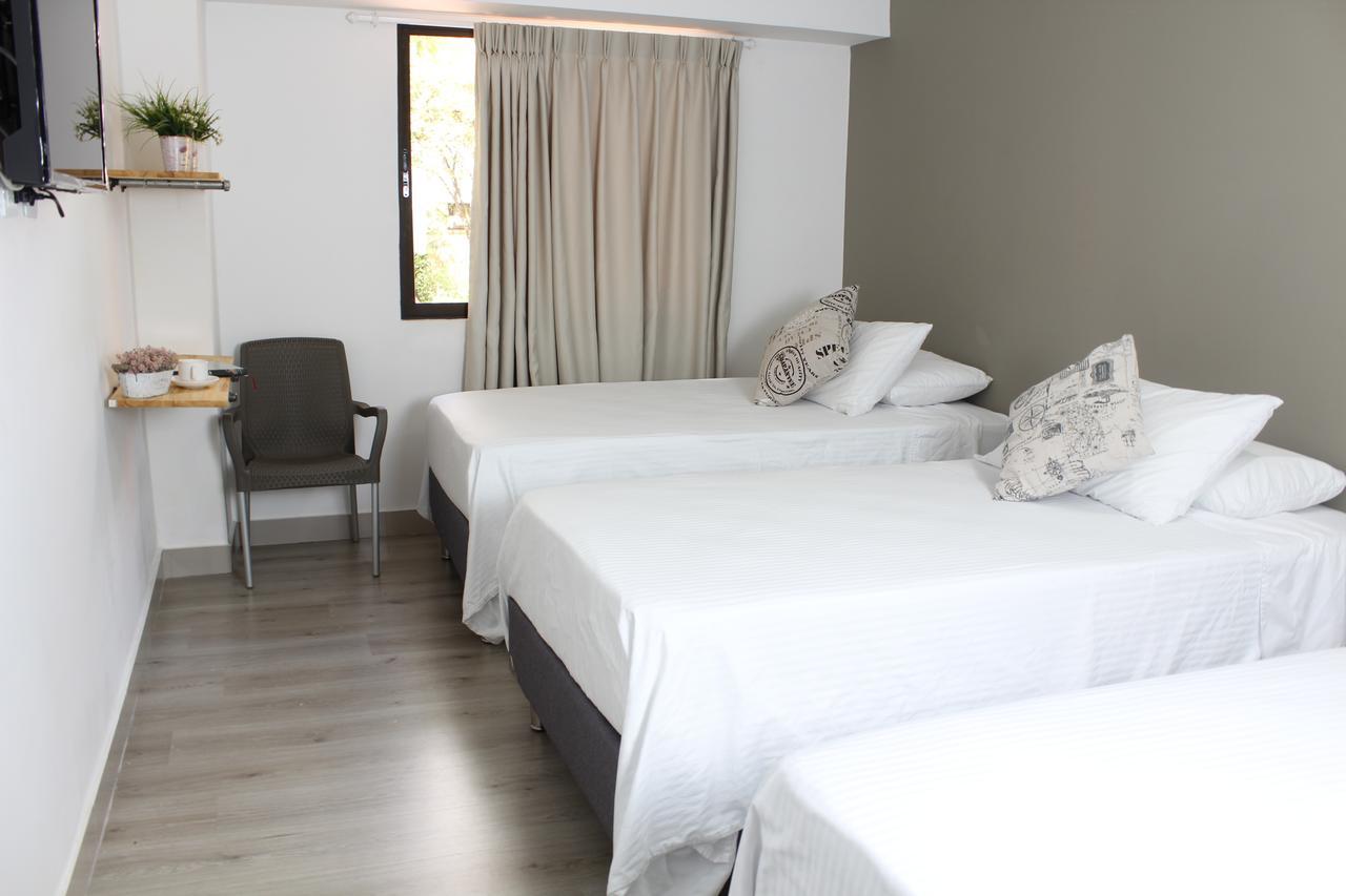 Hotel Boutique Plaza Medellín Esterno foto